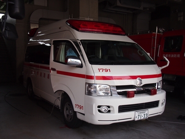 高規格救急自動車 ３代目２型 ハイメディック
