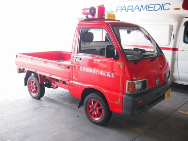 軽資機材搬送車