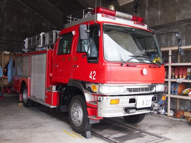 ［水１－Ａ型］ 水槽付きポンプ車