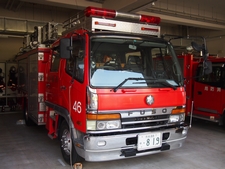 ［水１－Ｂ型］ 水槽付きポンプ車