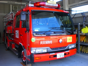 ［水１-Ｂ型］ 水槽付きポンプ車