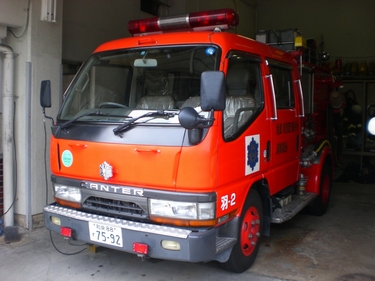 ［ＣＤ-１型］小型水槽付きポンプ車