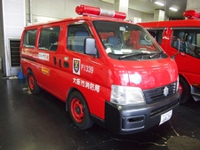 広報車