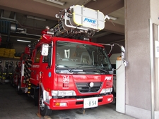 ［１５Ｍ級］ はしご付き消防自動車