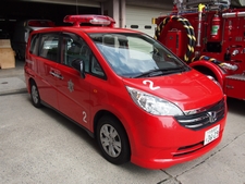 広報車
