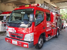 ［ＣＤ-１型］ 小型水槽付きポンプ車